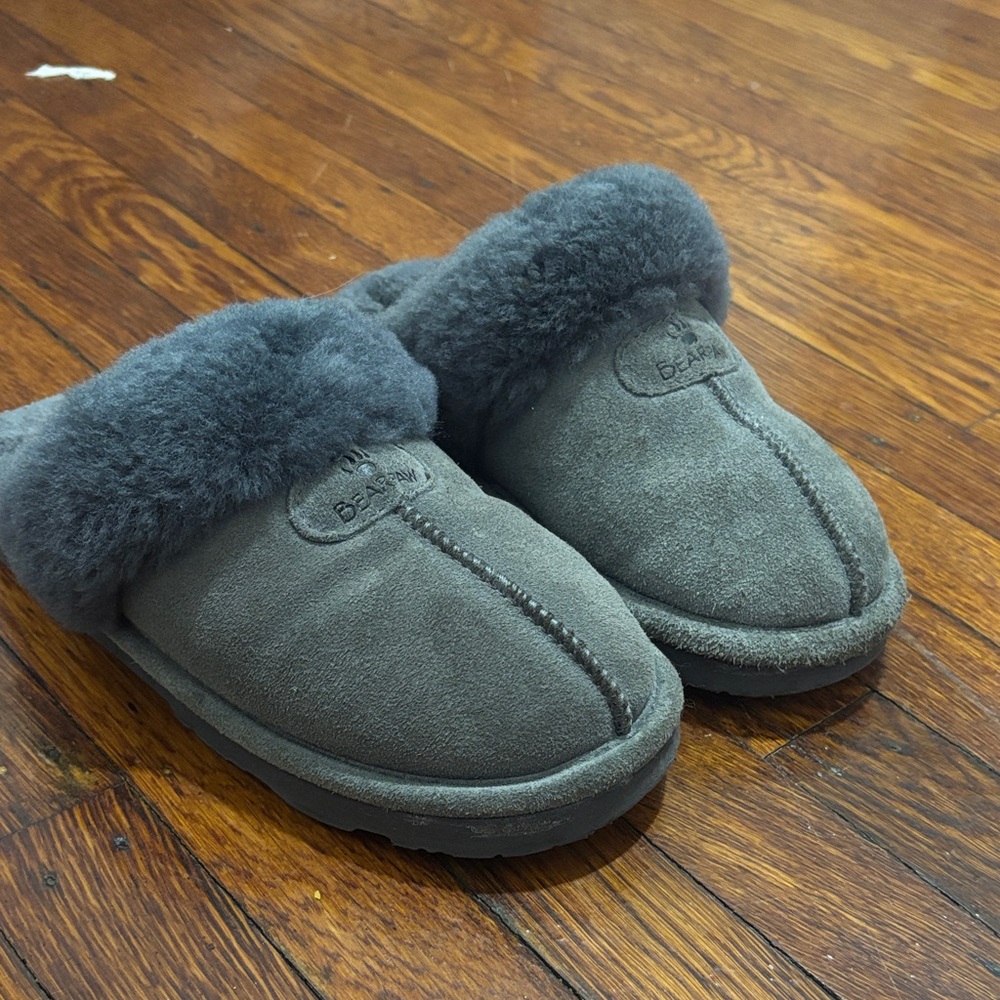 BearPaw Gray Suede Slippers - Picture 5 of 7